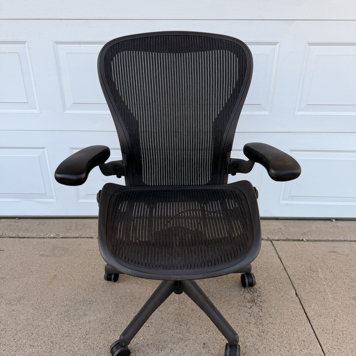Herman Miller Aeron Office Chair Size C for Sale in Glendora, CA - OfferUp