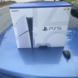 PS5 BRAND NEW IN THE BOX STILL SEALED💥💥
