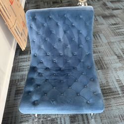 Raymour And Flanigan Blue Chairs 