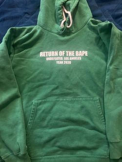 UNDEFEATED BAPE COLLAB PULLOVER HOODIE SIZE XL