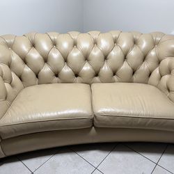 Hancock & Moore Hand-Crafted Leather Chesterfield Sofa 