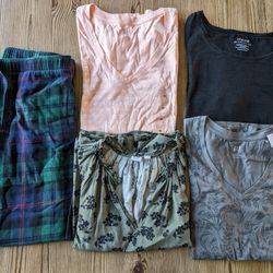 Ladies Size Med Clothing Lot