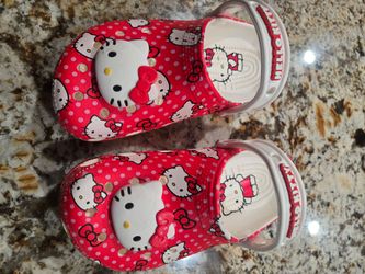 Hello Kitty Crocs