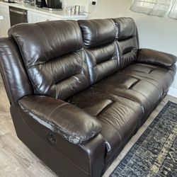 Free Reclining Sofa