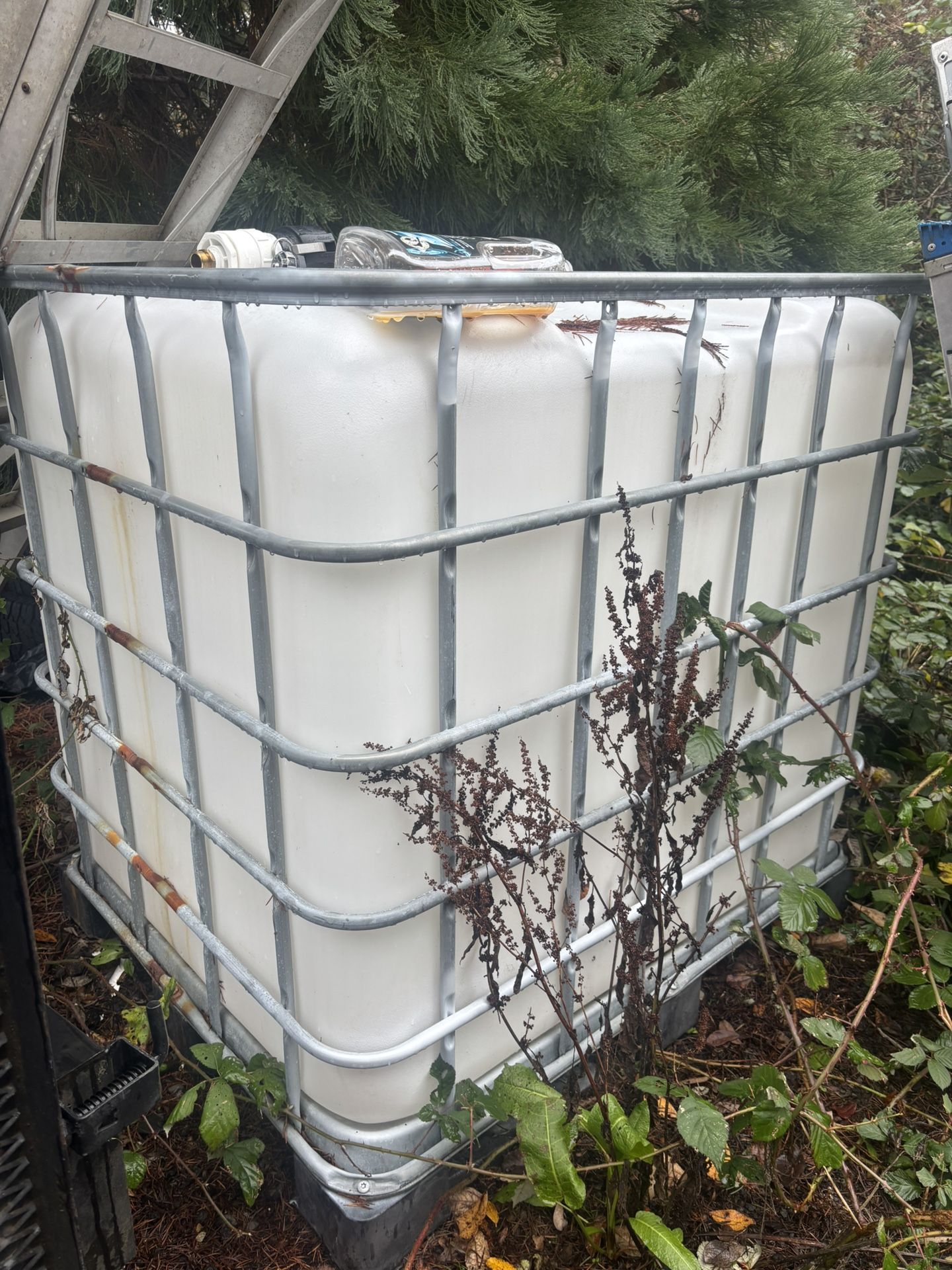 Water Tote 275 Gallon 