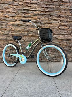 Sun Bicycles “ Revolutions “ 3 Speed Beach Cruiser w/ Basket