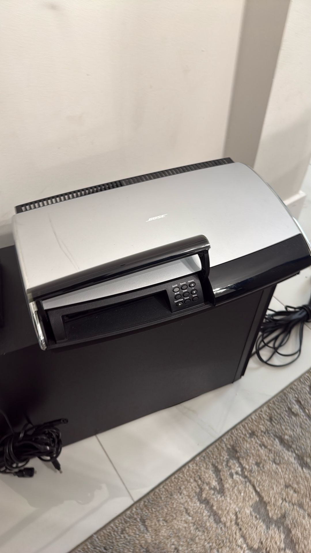 Bose AV 38 Media Center With Subwoofer