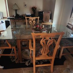 Beautiful Amish Dining Set/glass Top