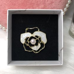 Flower Brooch 