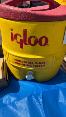 Water containers
