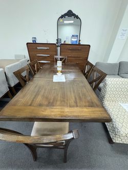 7 pieces dining table