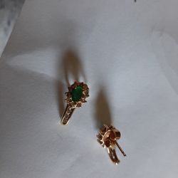 14 Kt Diamond And Emerald Earrings 