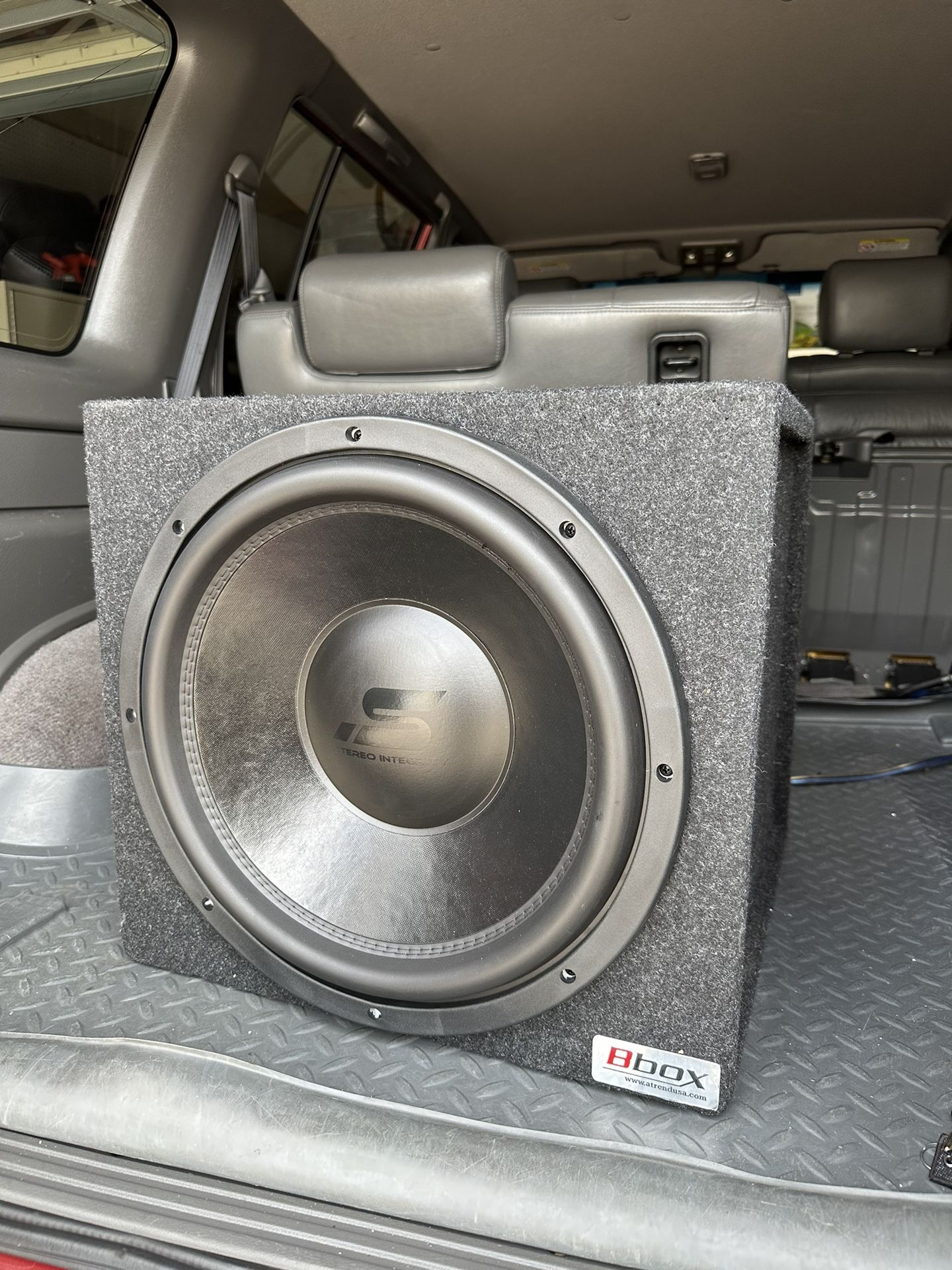 Stereo Integrity SQL 15” dual 4 ohm subwoofer with sealed enclosure