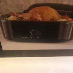 Roaster Oven Large Size Only$25 New Packed