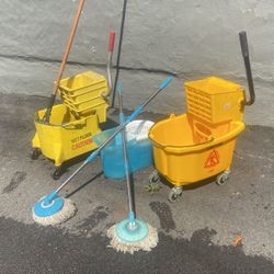 Commercial mop buckets