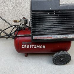 Sears Craftsman 1 1/2hp 12 Gal Air Compressor