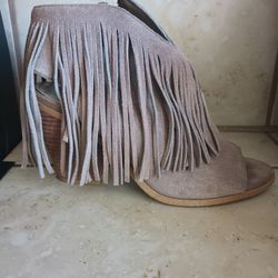 7.5 And 8.5 Woman's Shoe/Sneakers