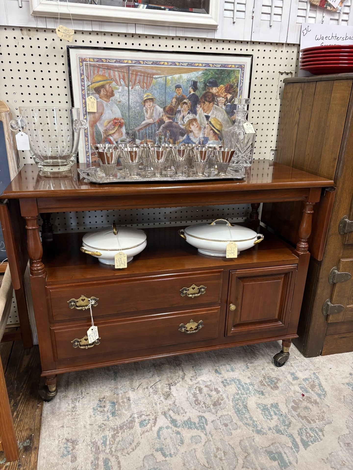 Serving Table