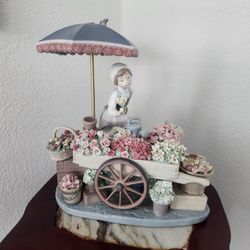 Lladro 1454 Flowers Of The Season Woman With Flower Cart Figurine W Stand & Box