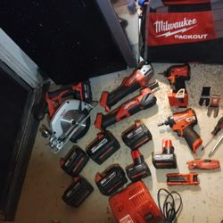 Milwaukee Pack out Tools