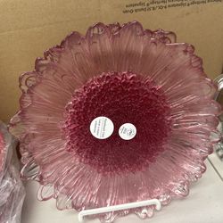 Flower plates princess house  4 $45   O 8 $80