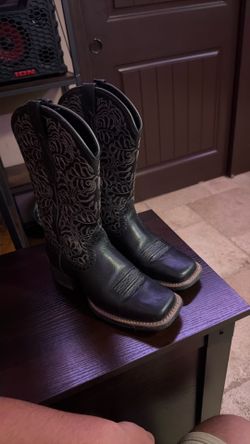 Women’s Ariat Round Up Remuda