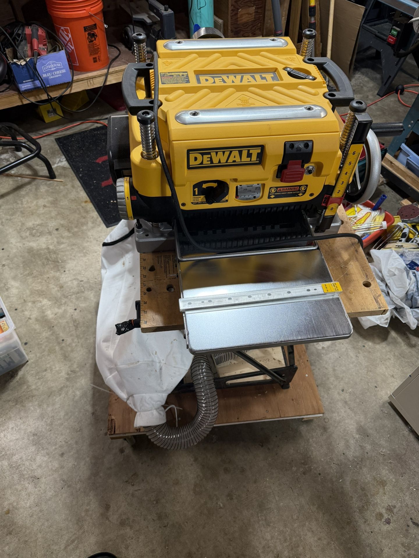 DeWalt DW735