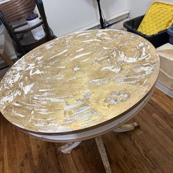 Round  table 30" diameter 27" length