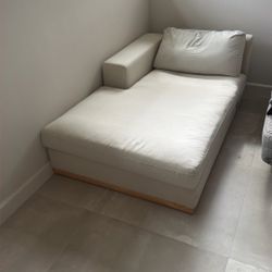 Rove concept Chais - NEEDS TO GO BEST OFFER