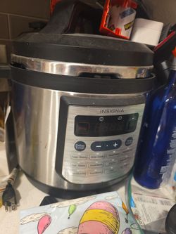 Insignia Steam Cooker/Crock Pot