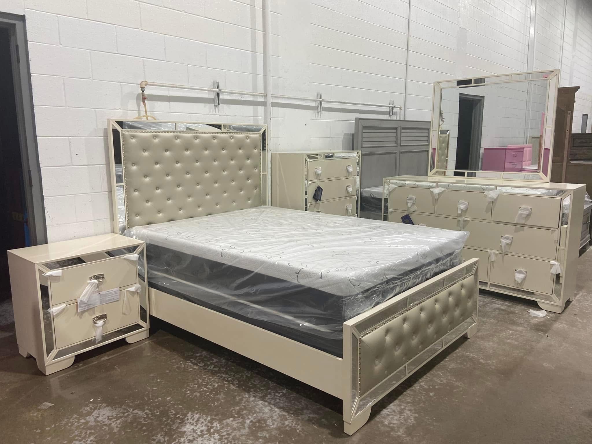 King/queen Bedroom Set