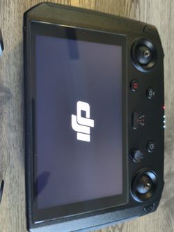 DJI Smart Controller.