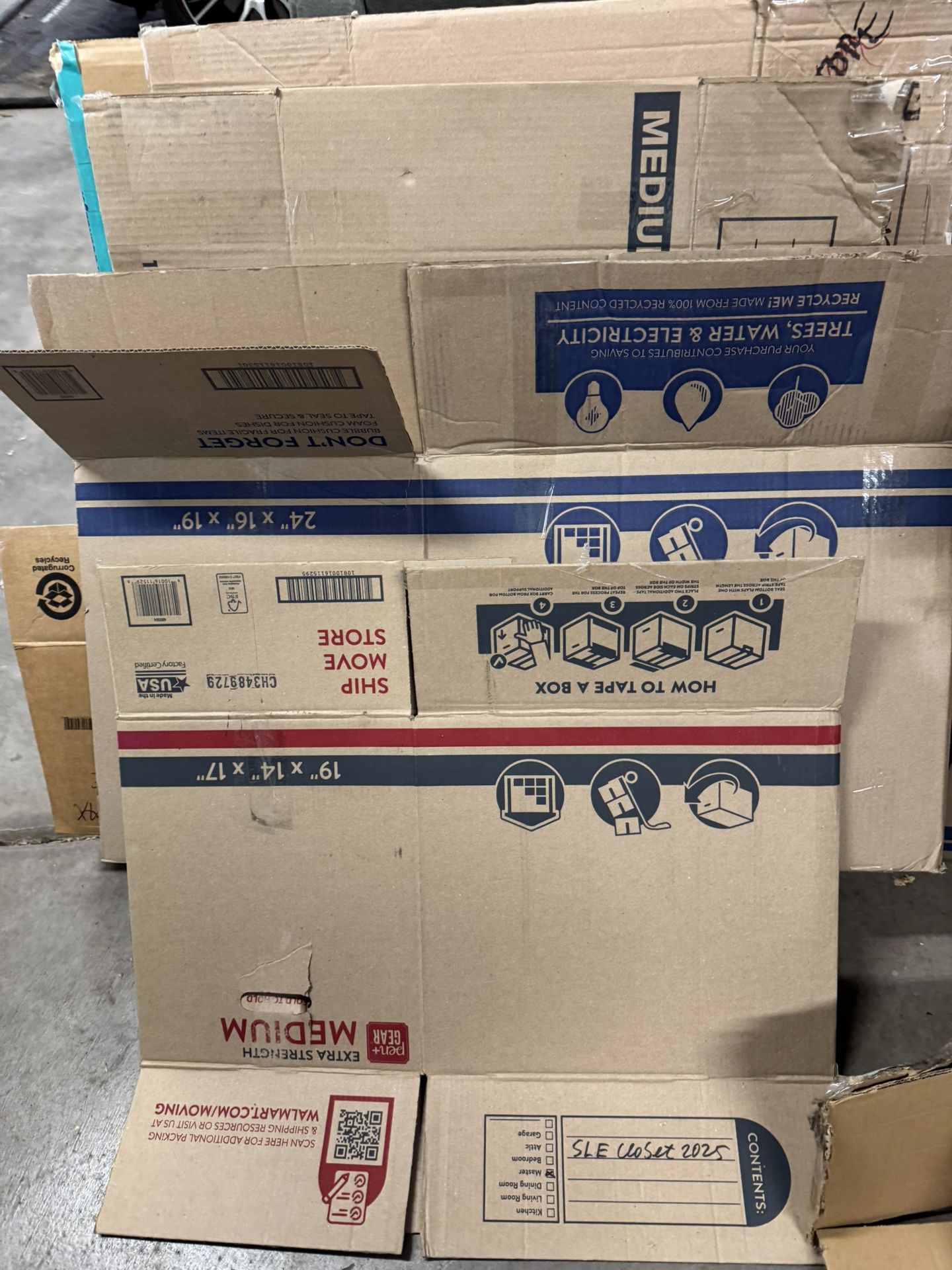Free Moving Boxes/packing Material