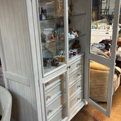 China Cabinet Modern City Furniture 
