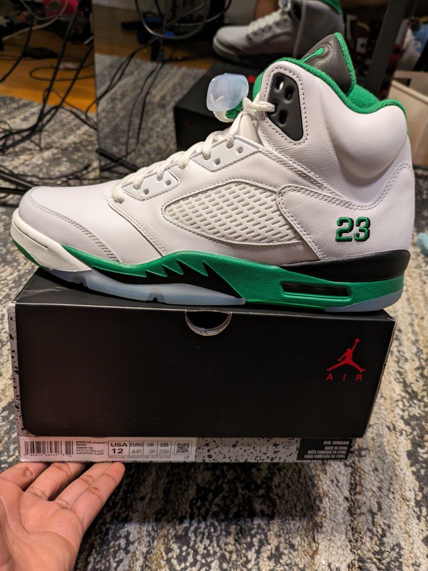 Jordan 5 Retro Lucky Green Size 8.5M
