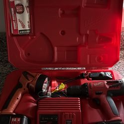 14v Milwaukee Drill & Light