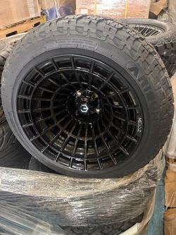 Golf cart wheels