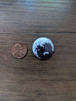 Two Punks Kissing Pin Button