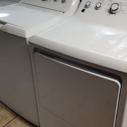 G E. WASHER AND DRYER EVERYTHING GOOD.