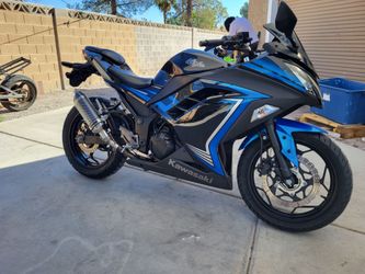 Kawasaki ex300 Ninja