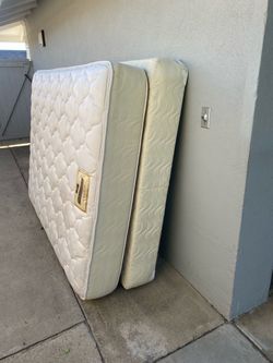 Free Queen mattresses