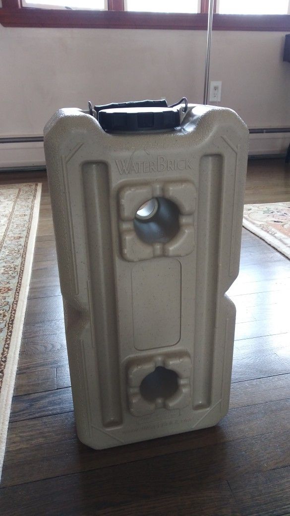 Tan Waterbrick 3.5gallons. New. 8