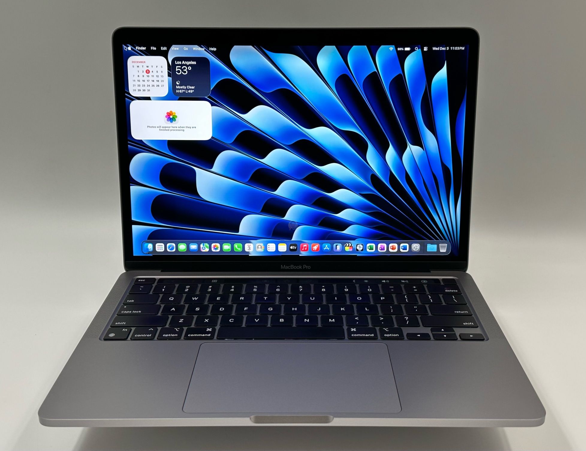 M1 16GB 512GB MacBook Pro Touch Bar