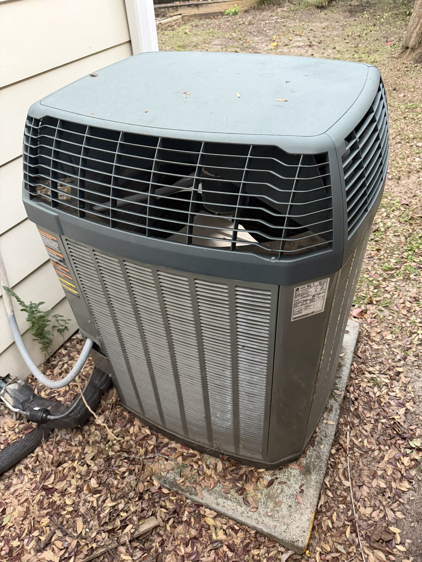 2 Trane 410a 3 Ton AC condensers
