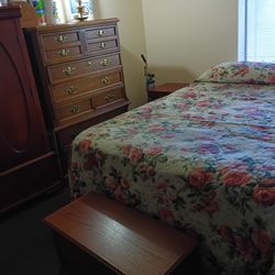 Wester King Size Bedroom Set.  The Best Mattress