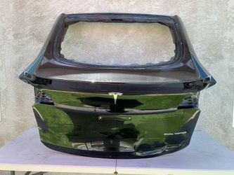 Tesla Model Y Tail Gate