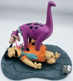 🦴 Fred & Dino Flintstones Statue – Bedrock’s Best Buddies!