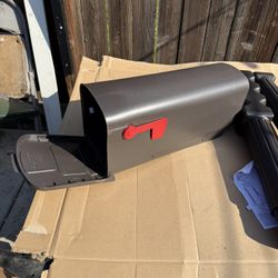 Plastic Mail Box With Post In Brown 