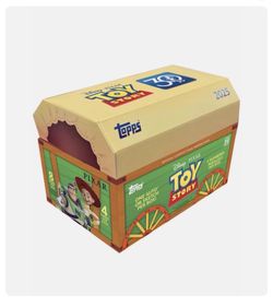 2025 TOPPS 30 YEARS OF TOY STORY FACTORY SEALED HOBBY BOX in hand