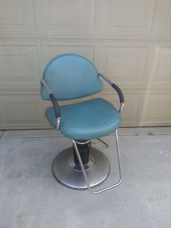 Vintage Belmont Barber Chair Hydraulic